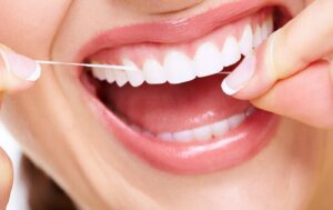 ۵ عادت ساده برای داشتن دندان‌های سالم و سفید
